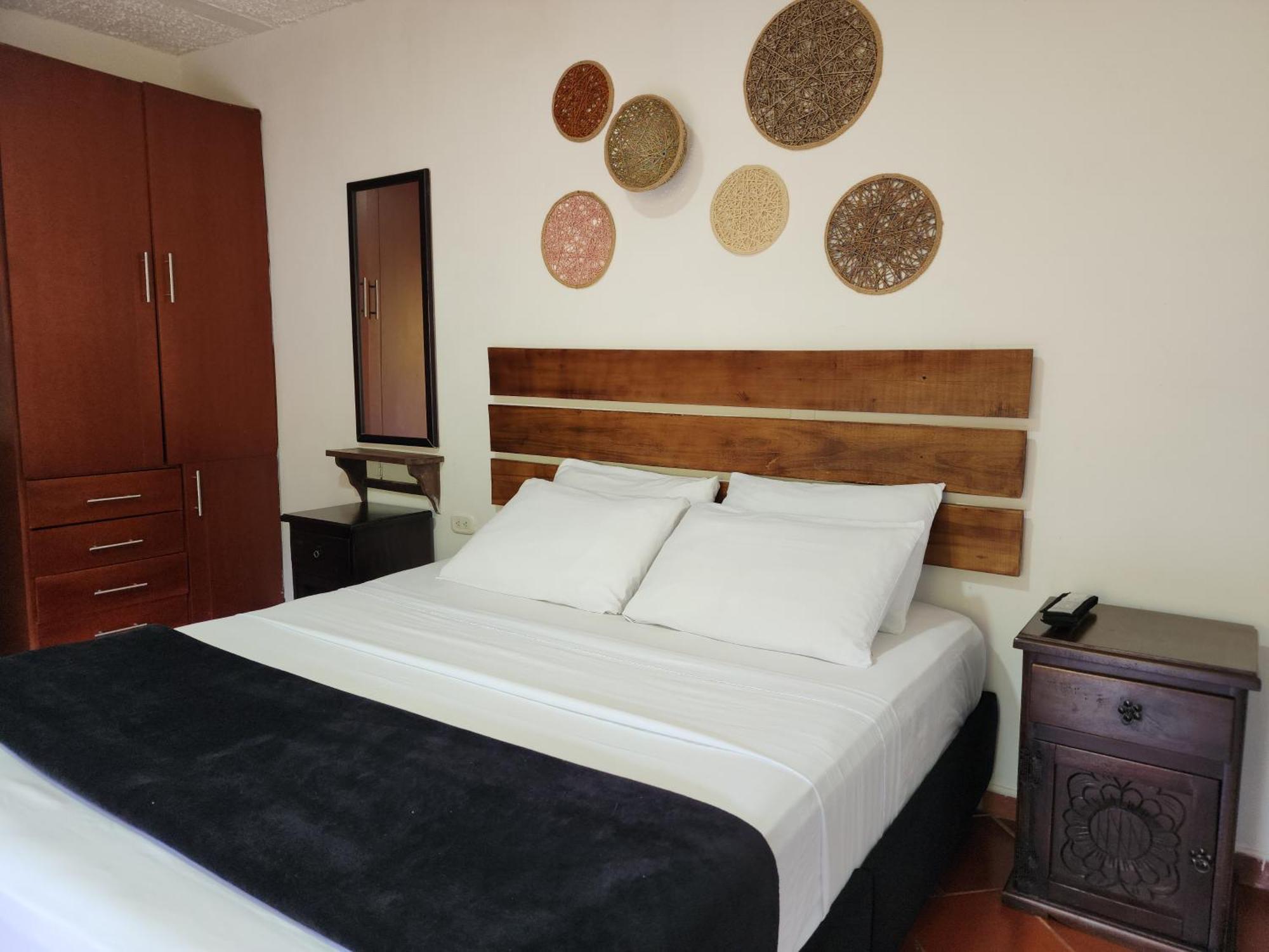 Hotel Campestre Palmas Del Zamorano San Gil Esterno foto