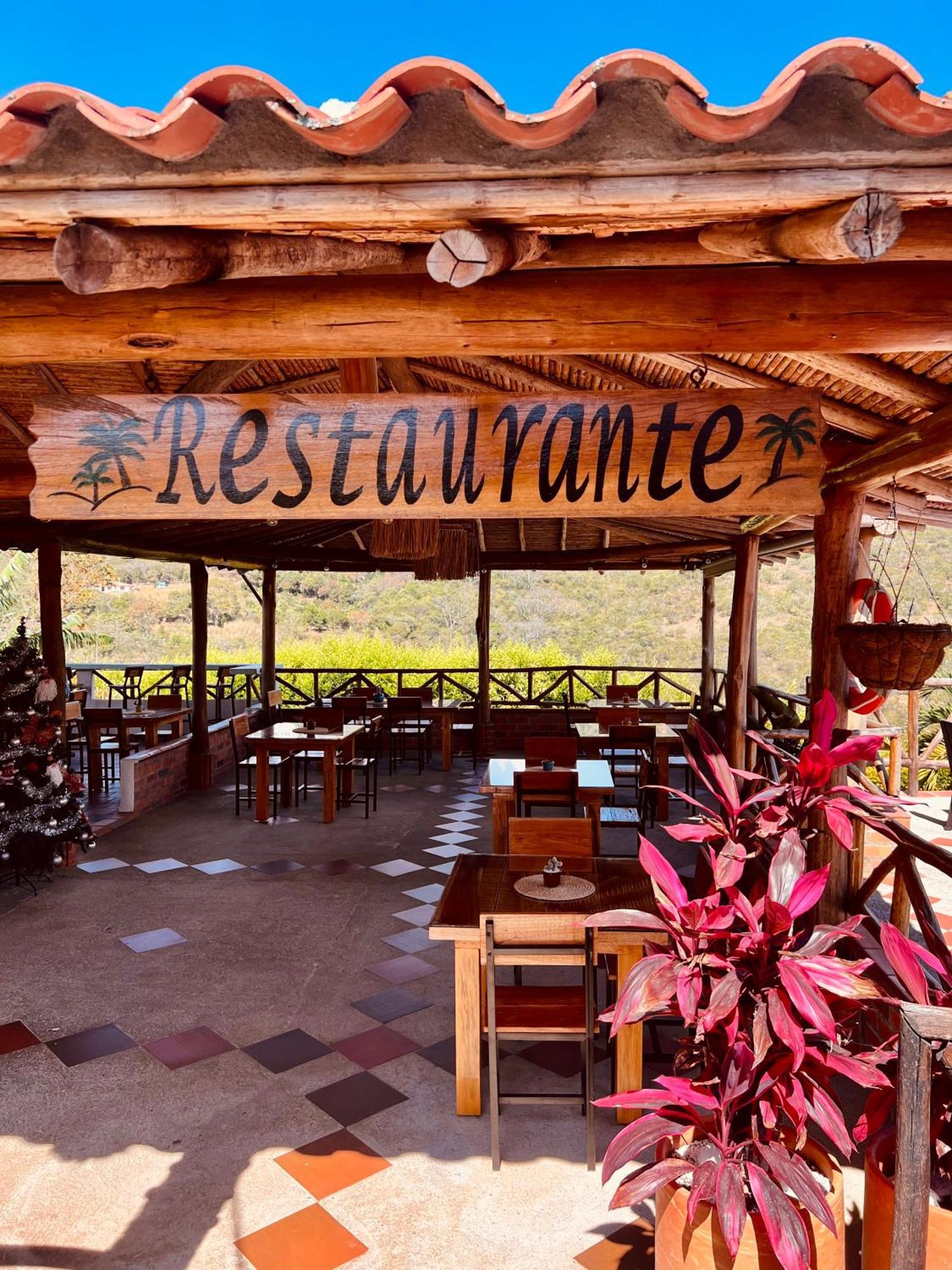 Hotel Campestre Palmas Del Zamorano San Gil Esterno foto